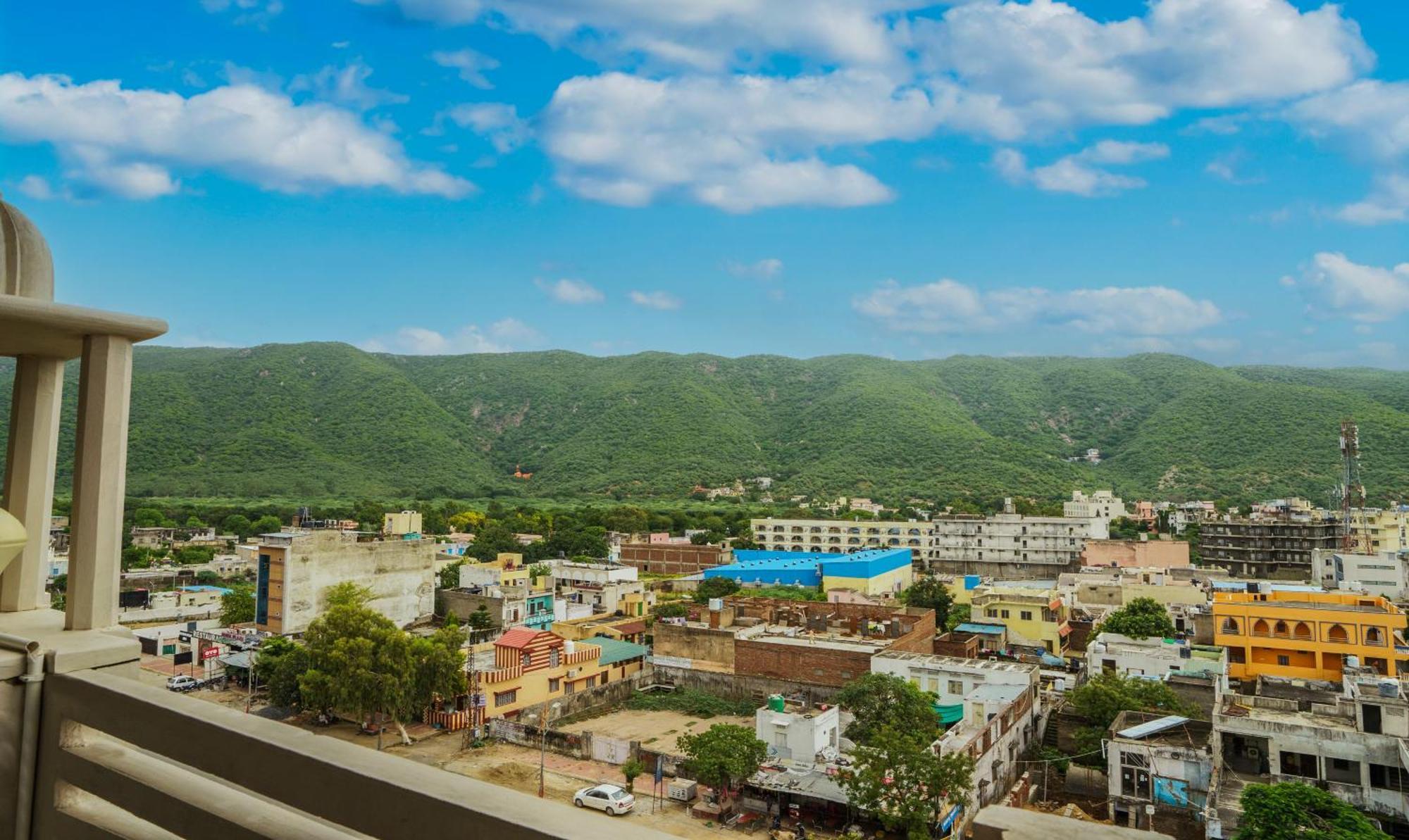 Treebo Raj Garden, Near Pushkar Lake Экстерьер фото